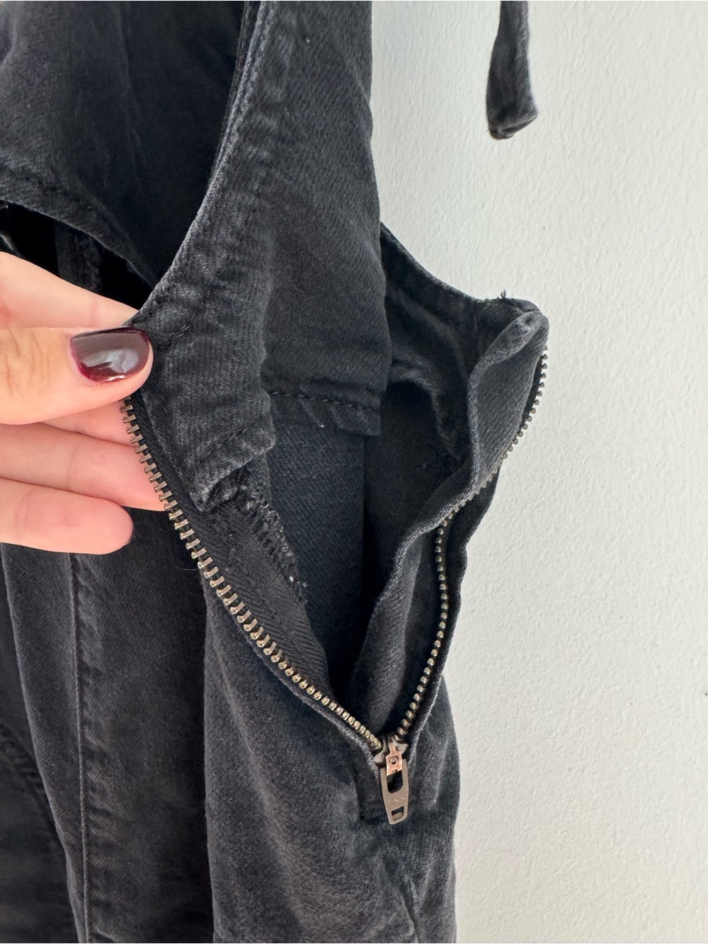 Pilcro Denim Pinafore Jumpsuit Black Women's Sz S Relaxed fit - Picture 13 of 13